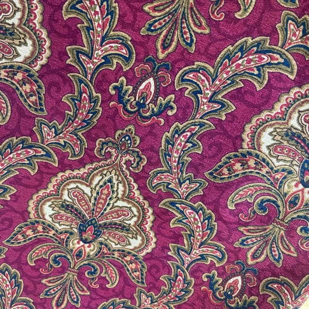 Vtg Burgundy Gold Damask Fleur-de-Lis Rectangular Tablecloth 80x58